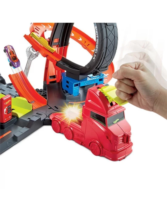 Hot Wheels Zehirli Goril Saldırısı Oyun Seti