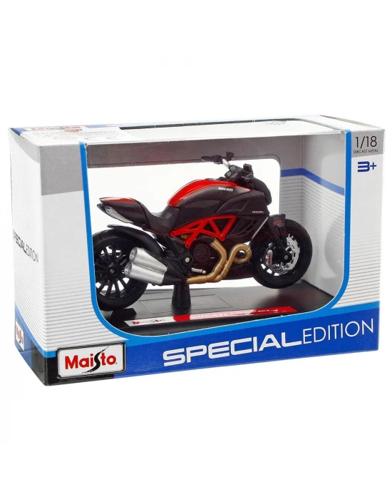 Maisto Ducati Diavel Carbon 1:18 Model Motorsiklet
