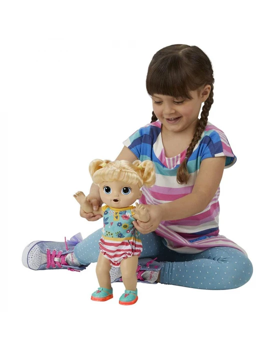 Baby Alive Işıklı Ayakkabılarıyla Neşeli Bebeğim