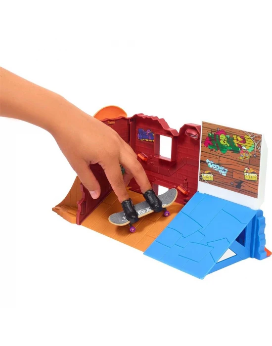 Hot Wheels Donut Kaykay Parkı Oyun Seti