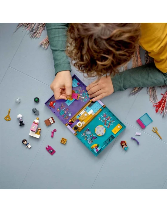 LEGO Disney Küçük Deniz Kızı Hikaye Kitabı 43213