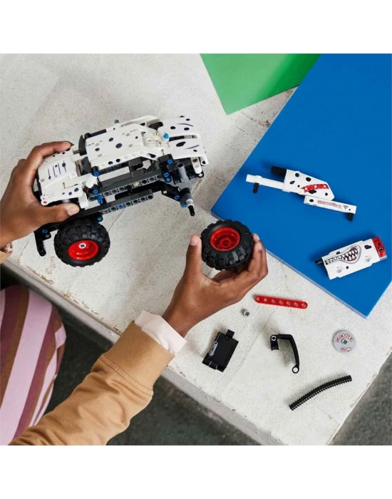 LEGO Technic Monster Jam Monster Mutt Dalmaçyalı 42150