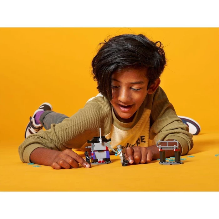 Lego Ninjago Efsanevi Savaş Seti – Zane ile Nindroid