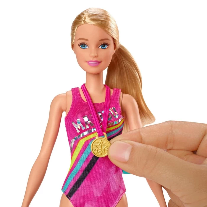 Yüzücü Barbie Oyun Seti