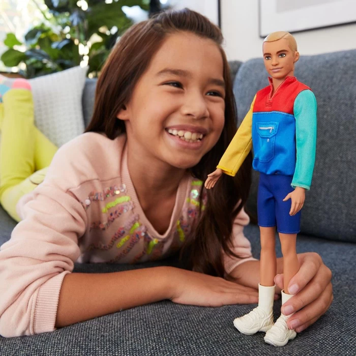 Barbie Yakışıklı Ken Bebekler GRB88