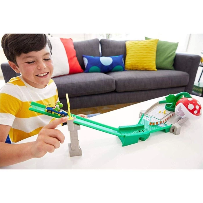 Hot Wheels Mario Kart Pirana Bitkisi Aksiyonu Yarış Seti