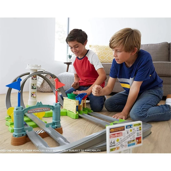 Hot Wheels Mario Kart Çılgın Dönüş Parkuru Yarış Seti