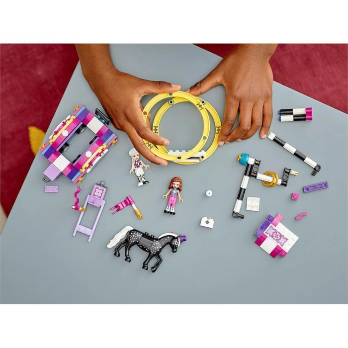 Lego Friends Sihirli Akrobasi