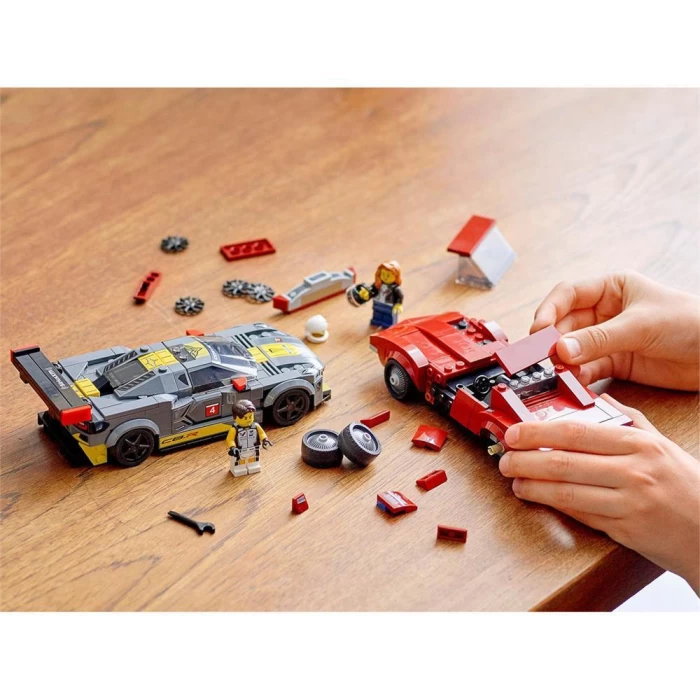 Lego Speed Champions Chevrolet Corvette C8.R Yarış Arabası ve 196