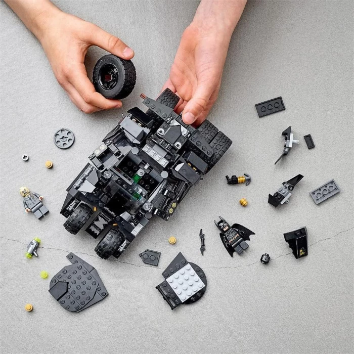 Lego DC Batmobile Tumbler: Scarecrow Karşılaşması 76239