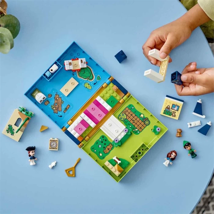 LEGO Disney Peter Pan ve Wendynin Hikaye Kitabı Macerası 43220