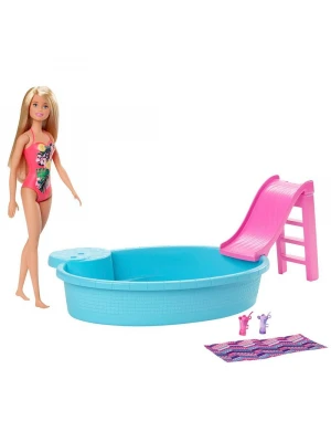 Barbie ve Eğlenceli Havuzu