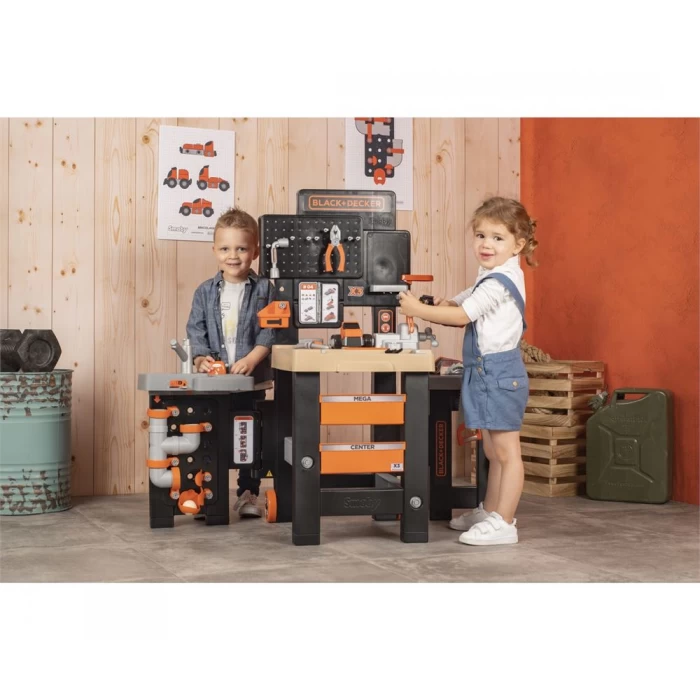 Black + Decker Mega Centre
