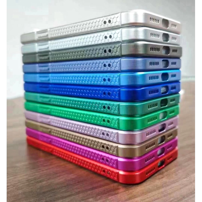iPhone 12 Pro Metalic Renk Kamera Korumalı Silikon Kılıf