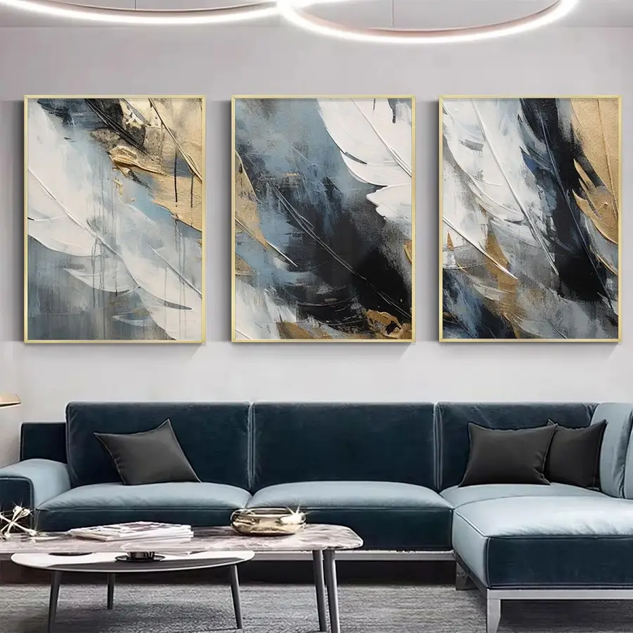 Hafif Dokunuşlar: Beyaz ve Altın Tüy İzleri Üçlü Metal Çerçeveli Tablo Seti