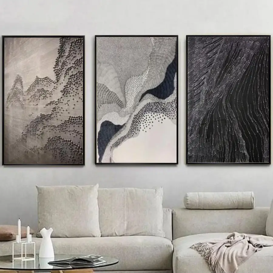 Zamanın İzinde: Üçlü Soyut Metal Çerçeveli Tablo Seti