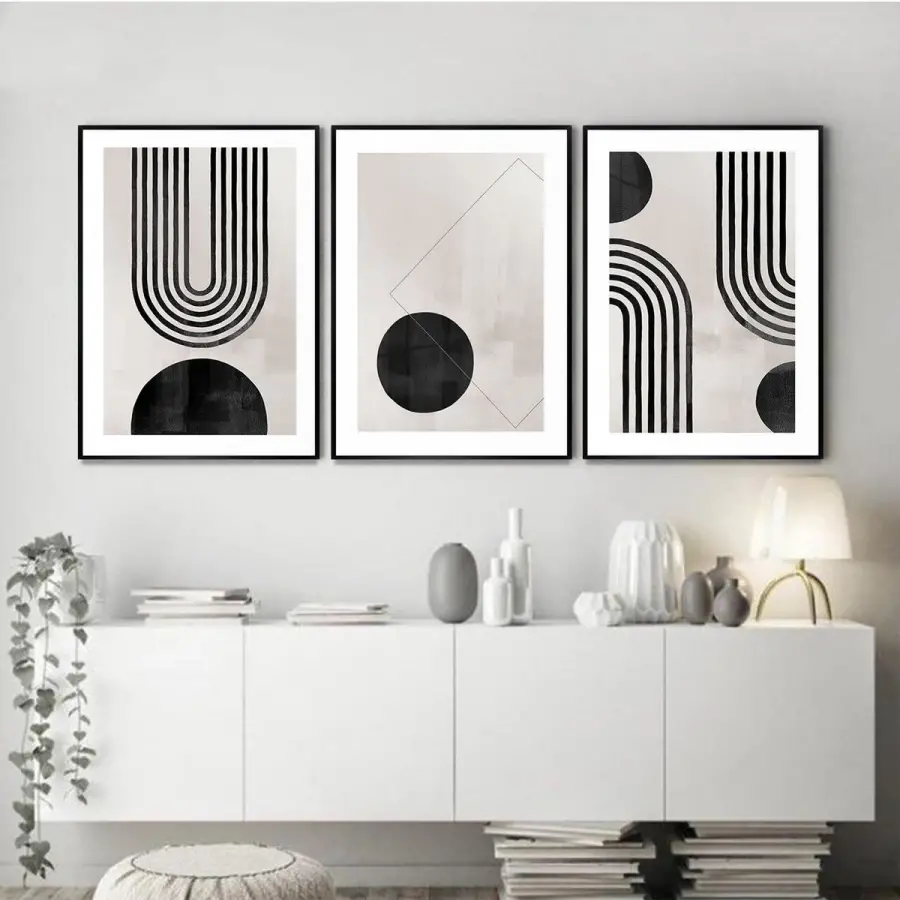 Geometrik Elegans: Soyut Siyah Beyaz Metal Çerçeveli Üçlü Tablo Seti