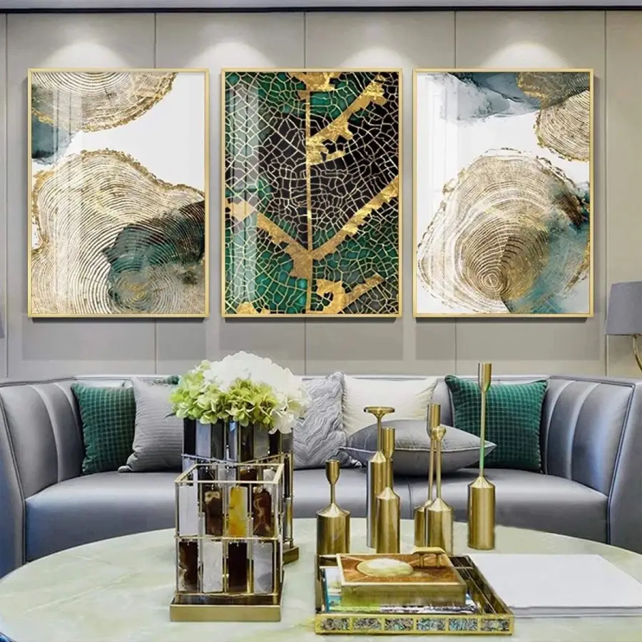 Yeşil Ve Altının Büyüleyici Dansı: Mermer Dokulu Üçlü Metal Çerçeveli Tablo Seti