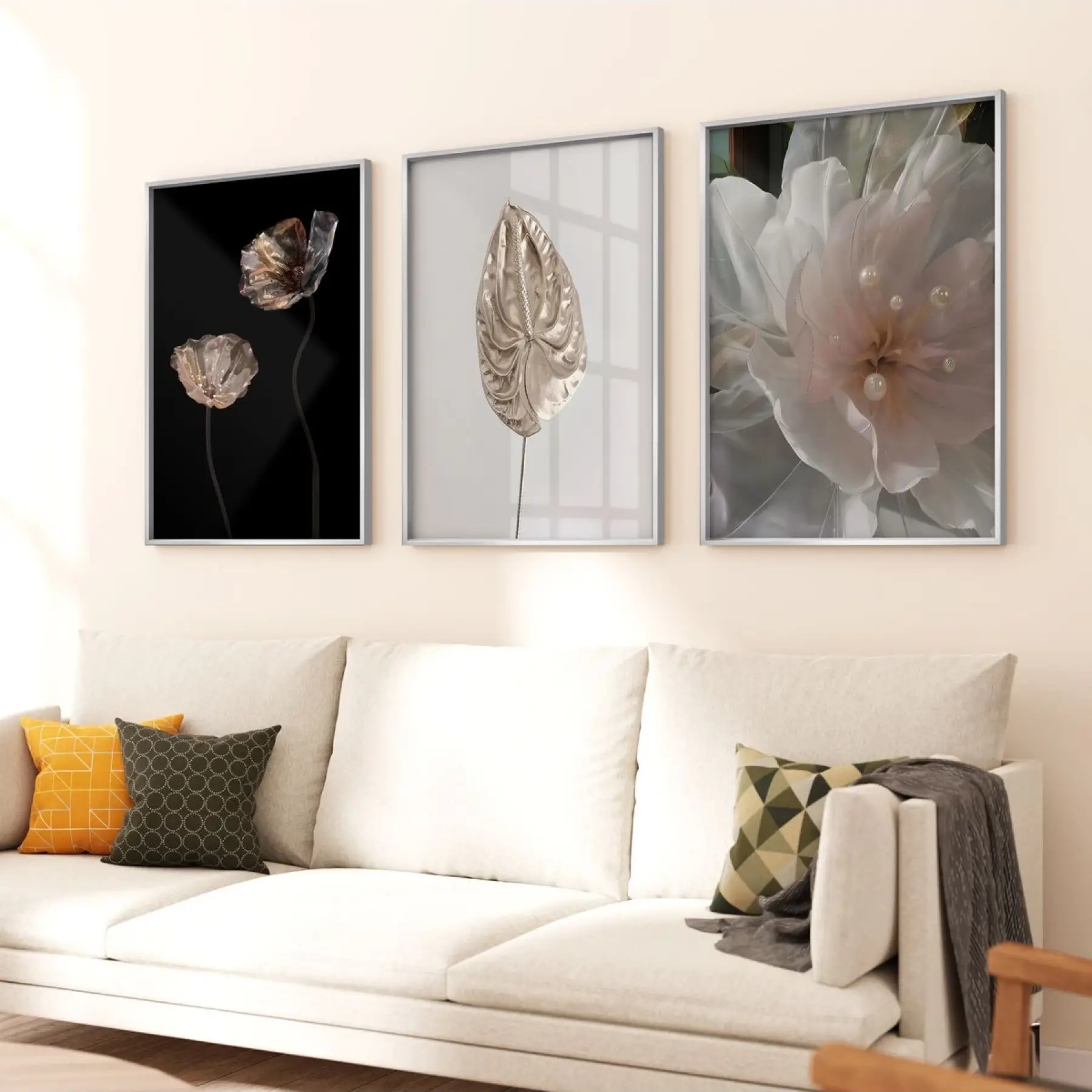 Gece Florası: Zarif Çiçekler Üçlü Metal Çerçeveli Tablo Seti