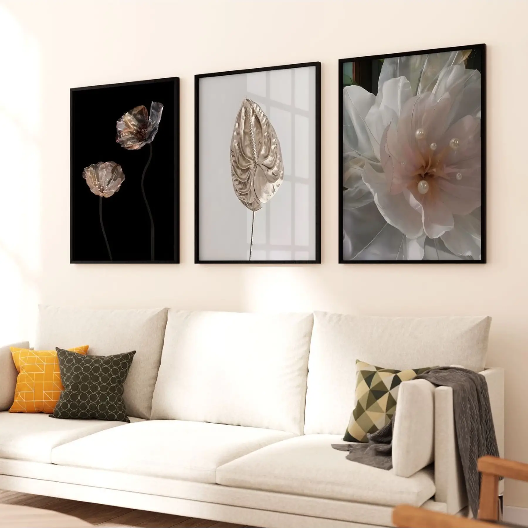 Gece Florası: Zarif Çiçekler Üçlü Metal Çerçeveli Tablo Seti