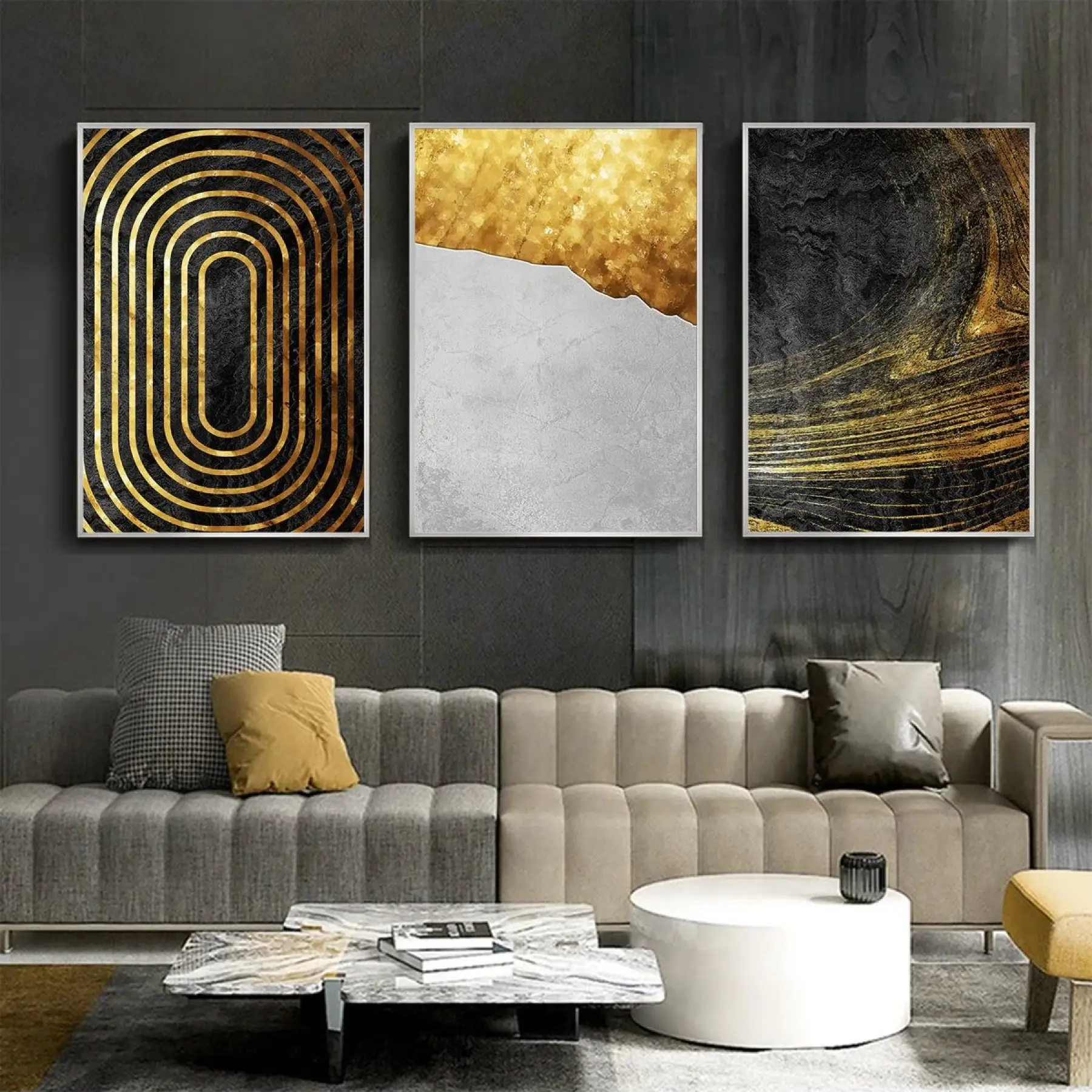 Altın Dokunuşlar: Üçlü Metal Çerçeveli Tablo Takımı