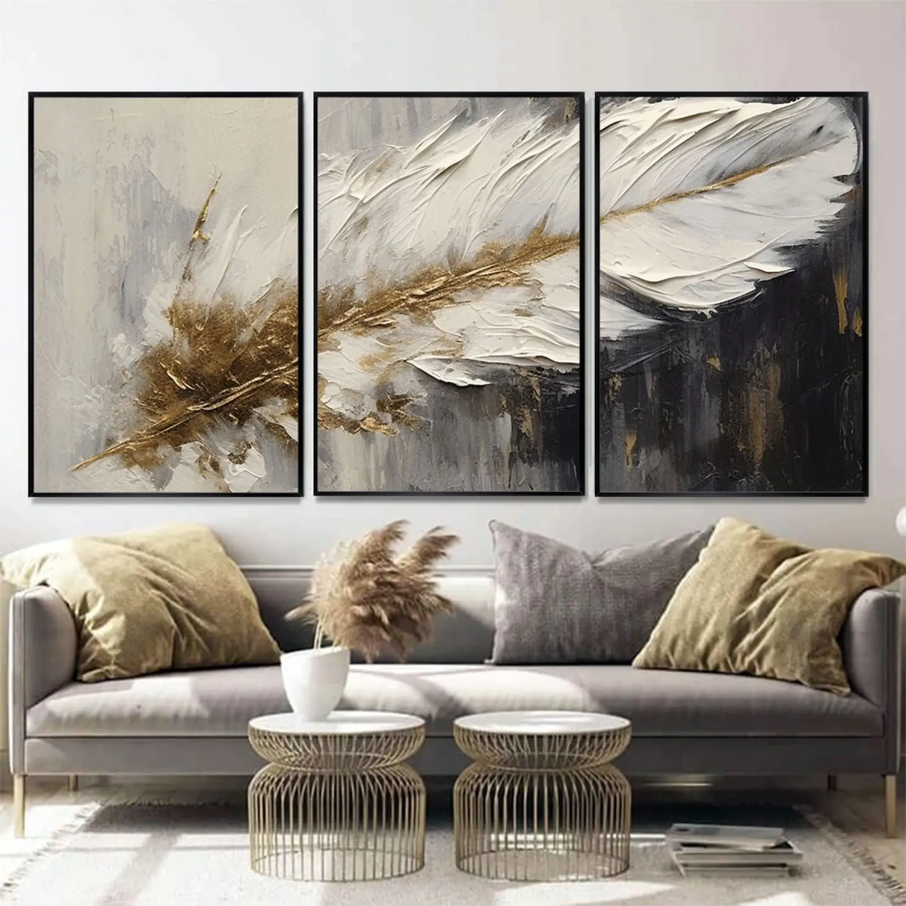 Hafif Dokunuşlar: Beyaz ve Altın Tüy Üçlü Metal Çerçeveli Tablo Seti