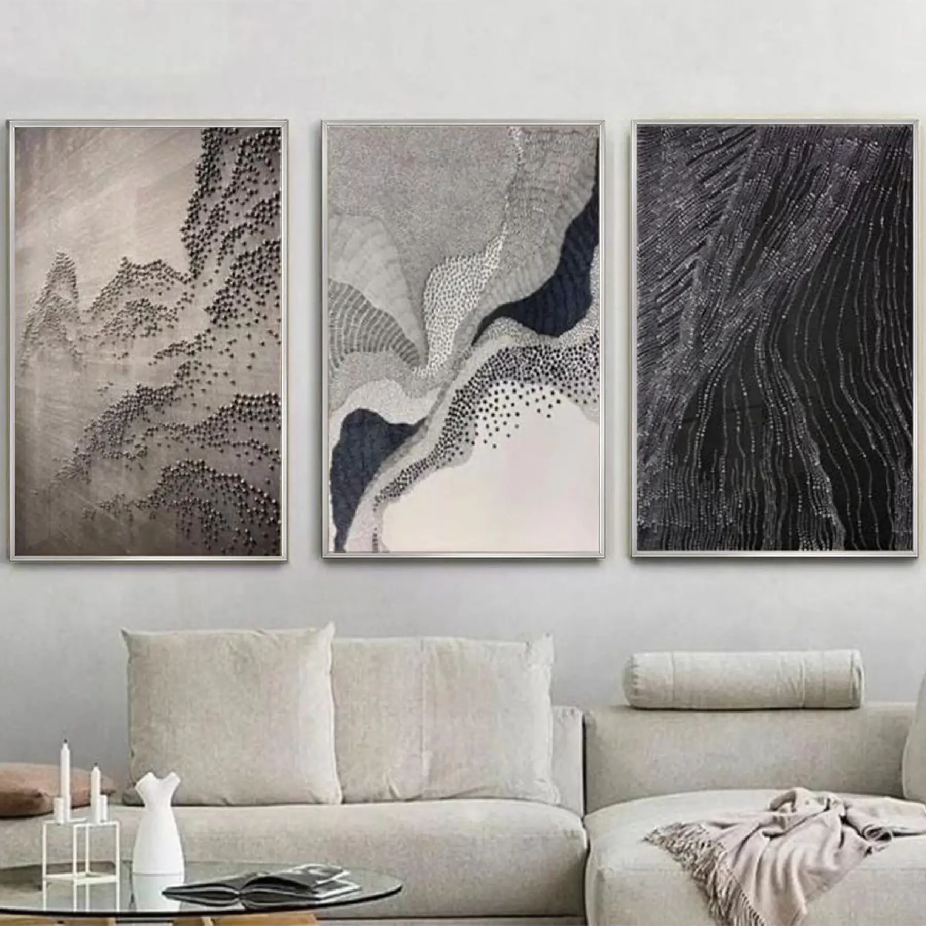 Zamanın İzinde: Üçlü Soyut Metal Çerçeveli Tablo Seti