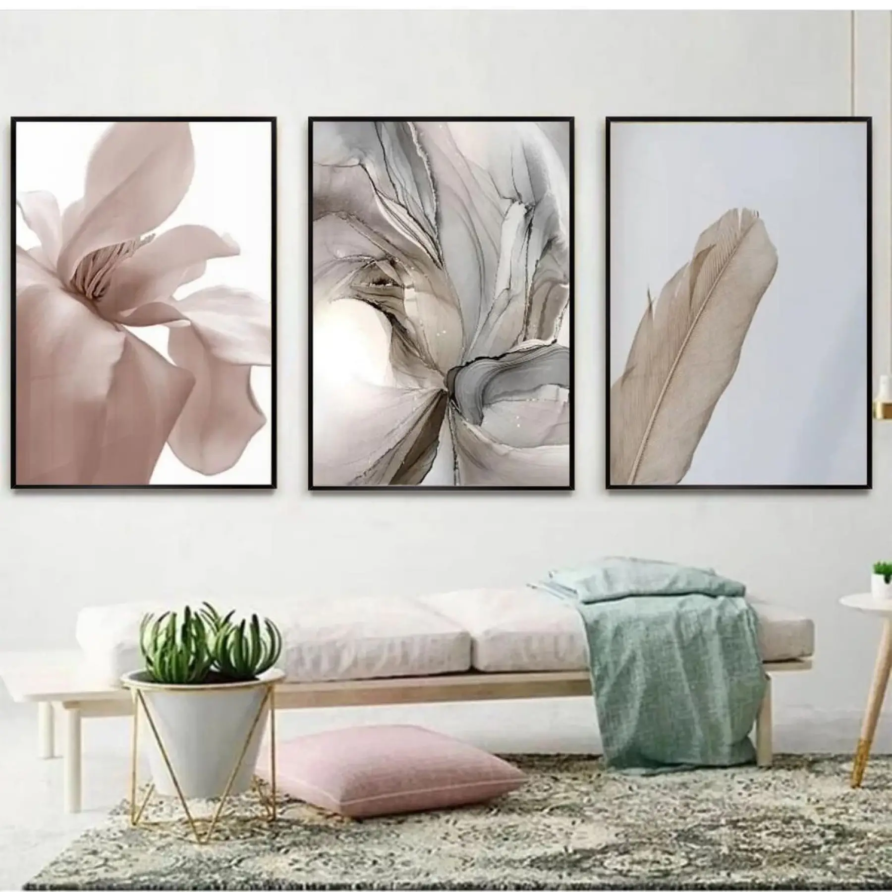 Doğanın Hafif Dokunuşu: Çiçek ve Tüyler Üçlü Metal Çerçeveli Tablo Seti