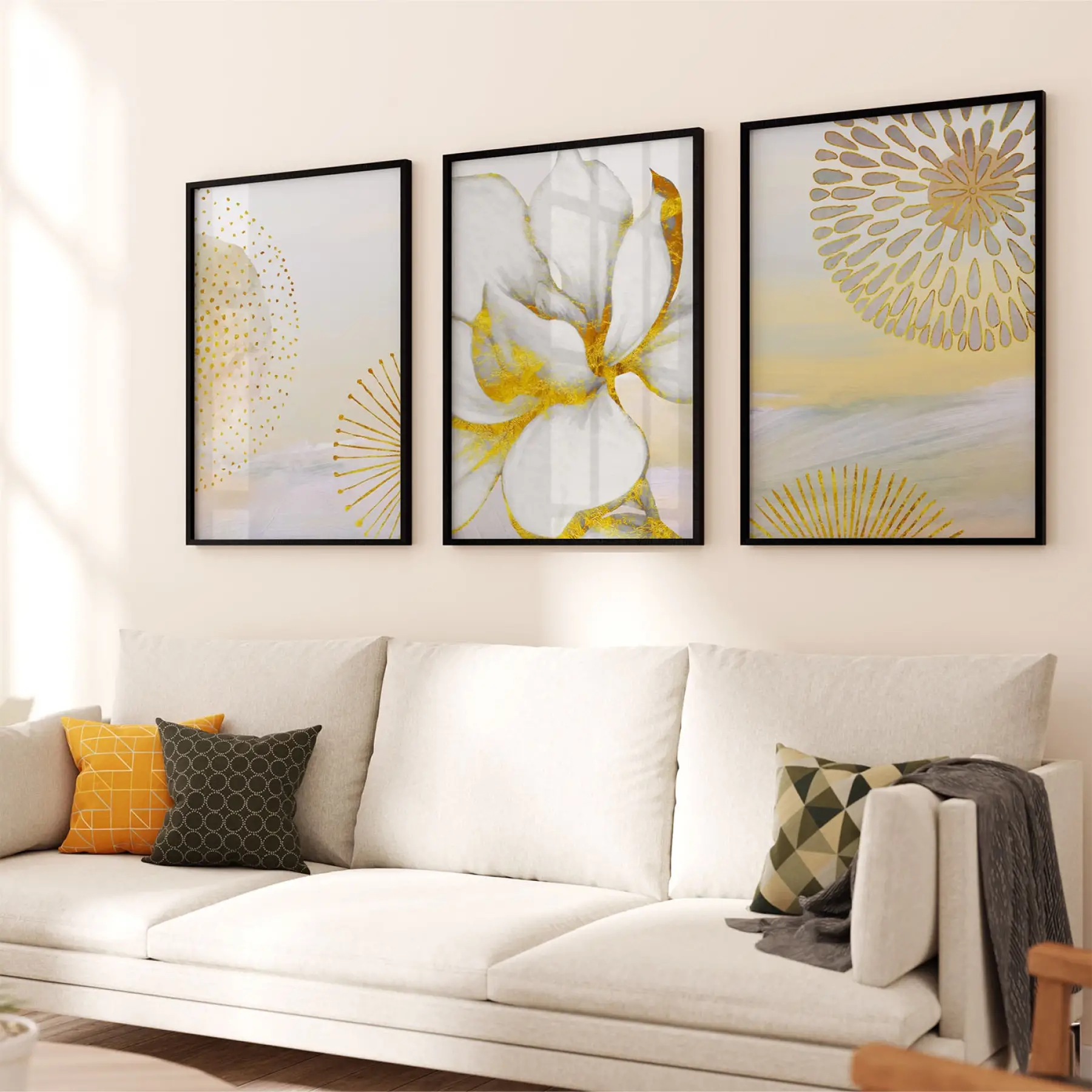 Gold Çiçekler Temalı Üçlü Metal Çerçeveli Tablo Seti
