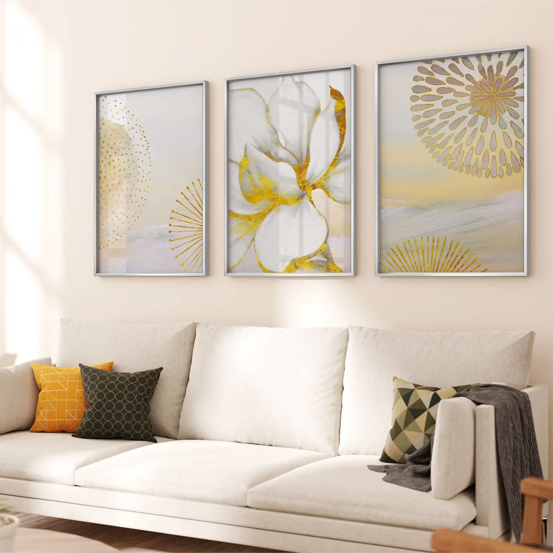 Gold Çiçekler Temalı Üçlü Metal Çerçeveli Tablo Seti
