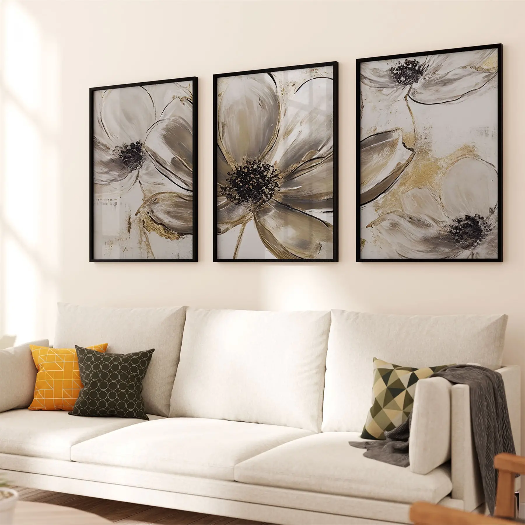 Kahverengi Çiçekler Desenli Üçlü Metal Çerçeveli Tablo Seti