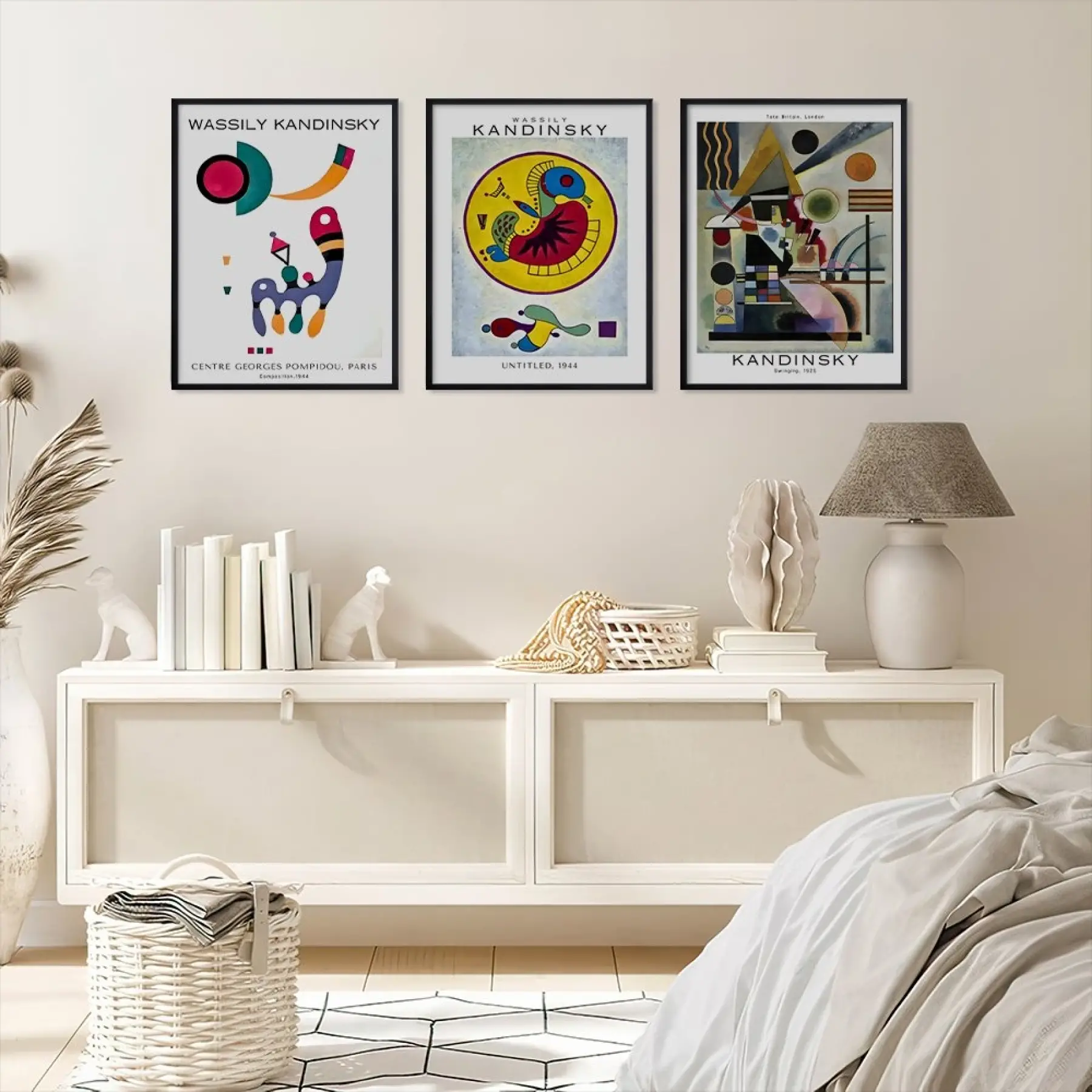 Kandinsky Renkli Soyut Kompozisyonlar Siyah Çerçeveli 3lü Ahşap Tablo Seti