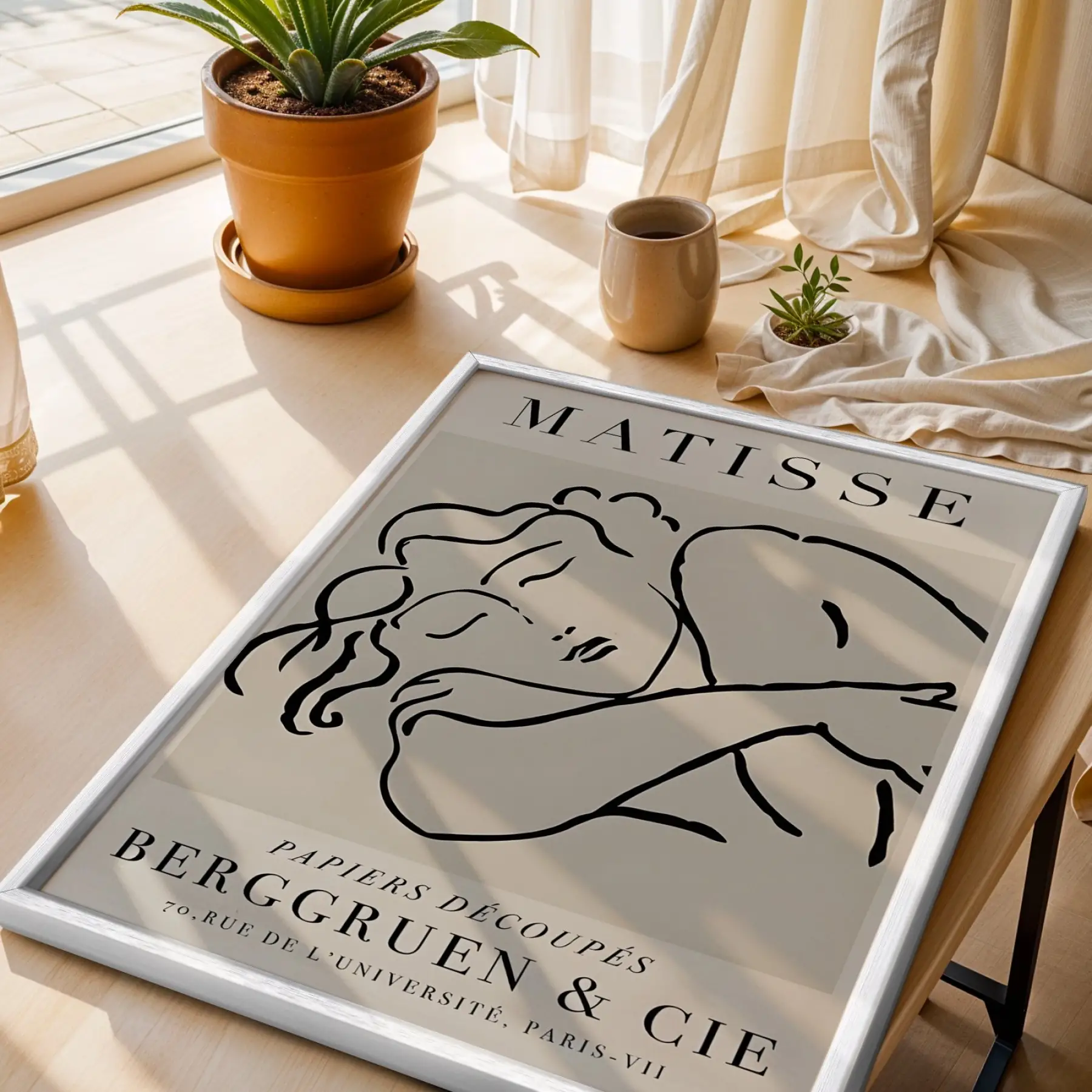 Minimalist Matisse Figür Çizimi Beyaz Ahşap Çerçeveli Tablo Salon Oturma Odası Duvar Dekoru