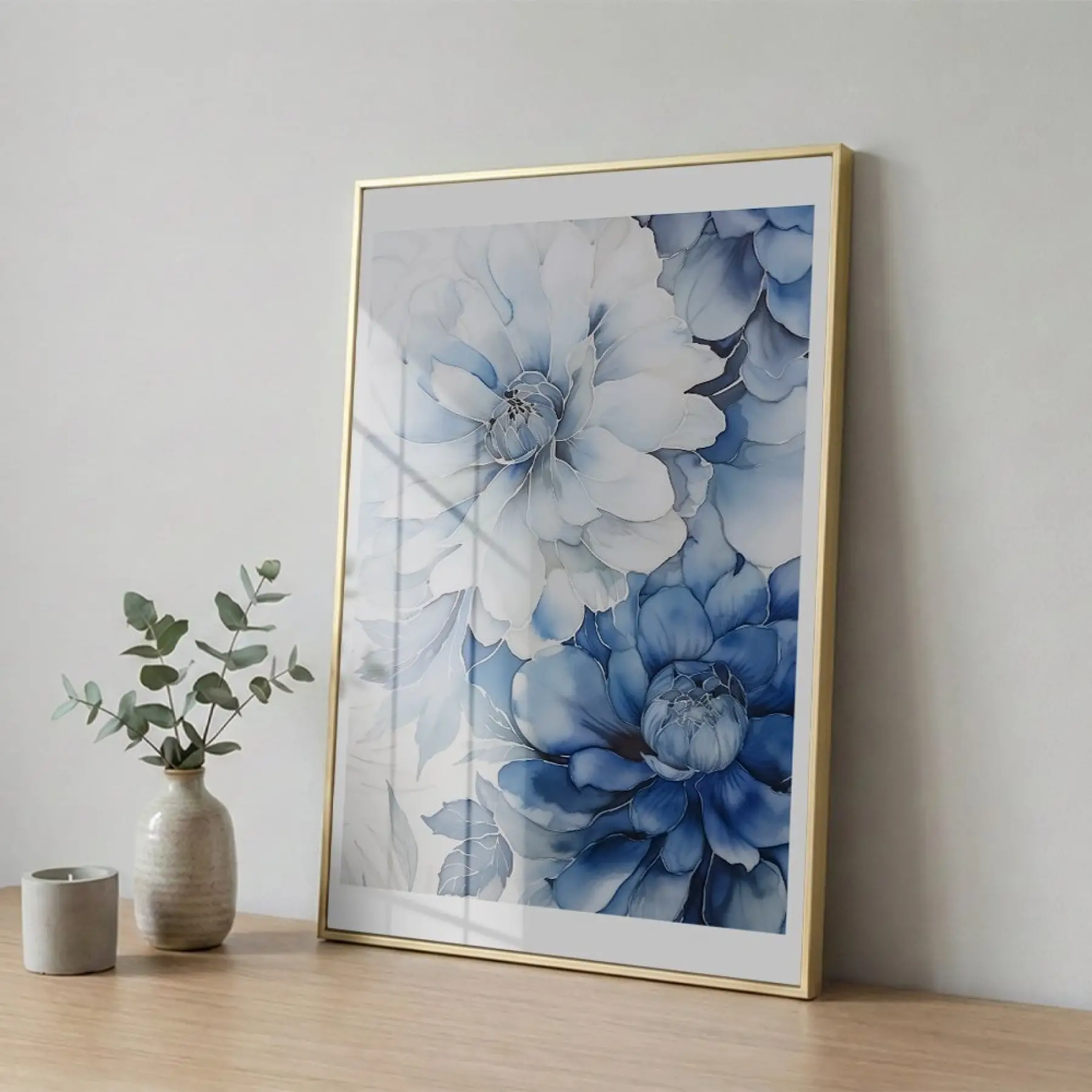 Suluboya Çiçek Buz Mavisi Tonları Tekli Gold Metal Çerçeveli Cam Tablo Poster Dekoratif