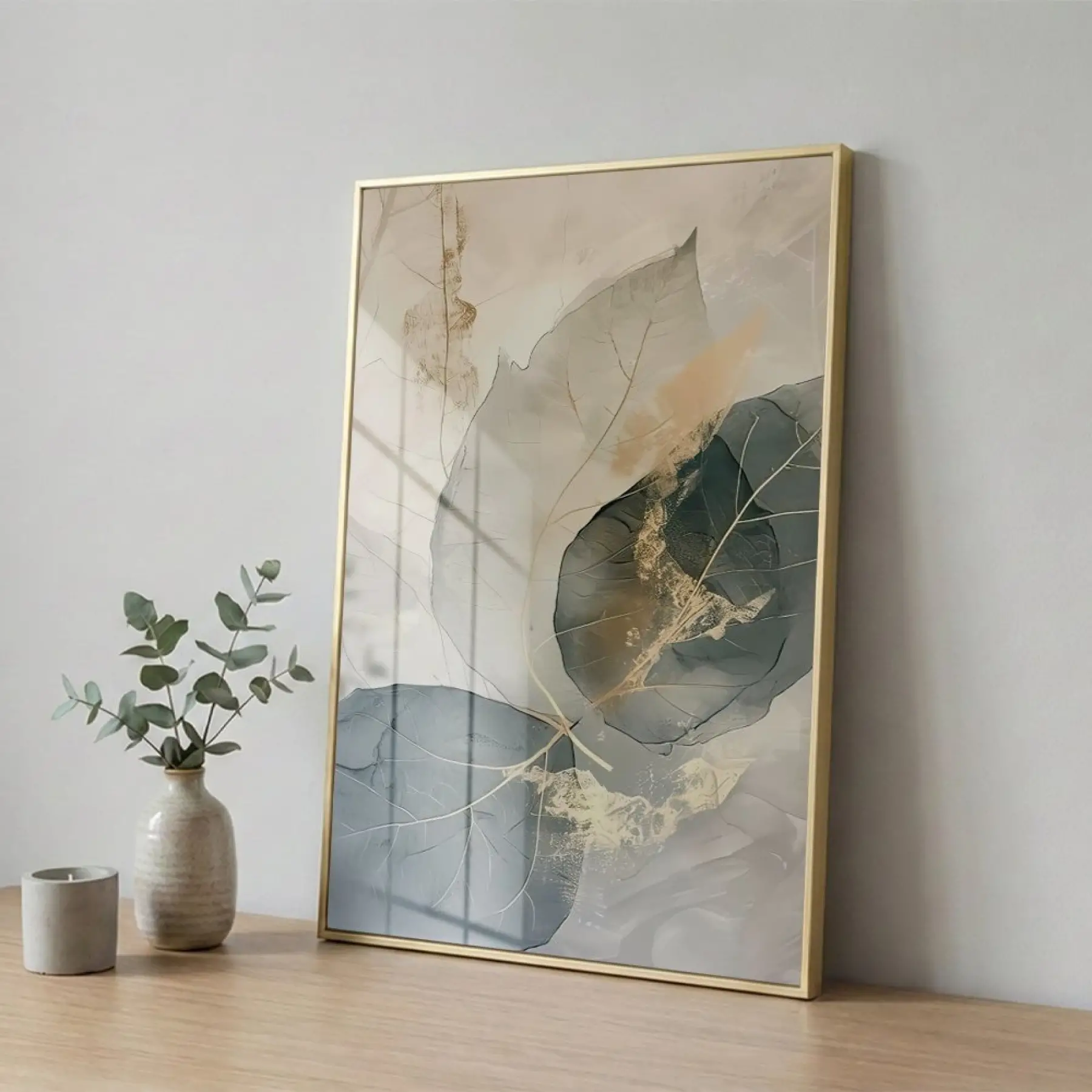 Soyut Yaprak Pastel Mavi Bej Tekli Gold Metal Çerçeveli Cam Tablo Yatak Odası