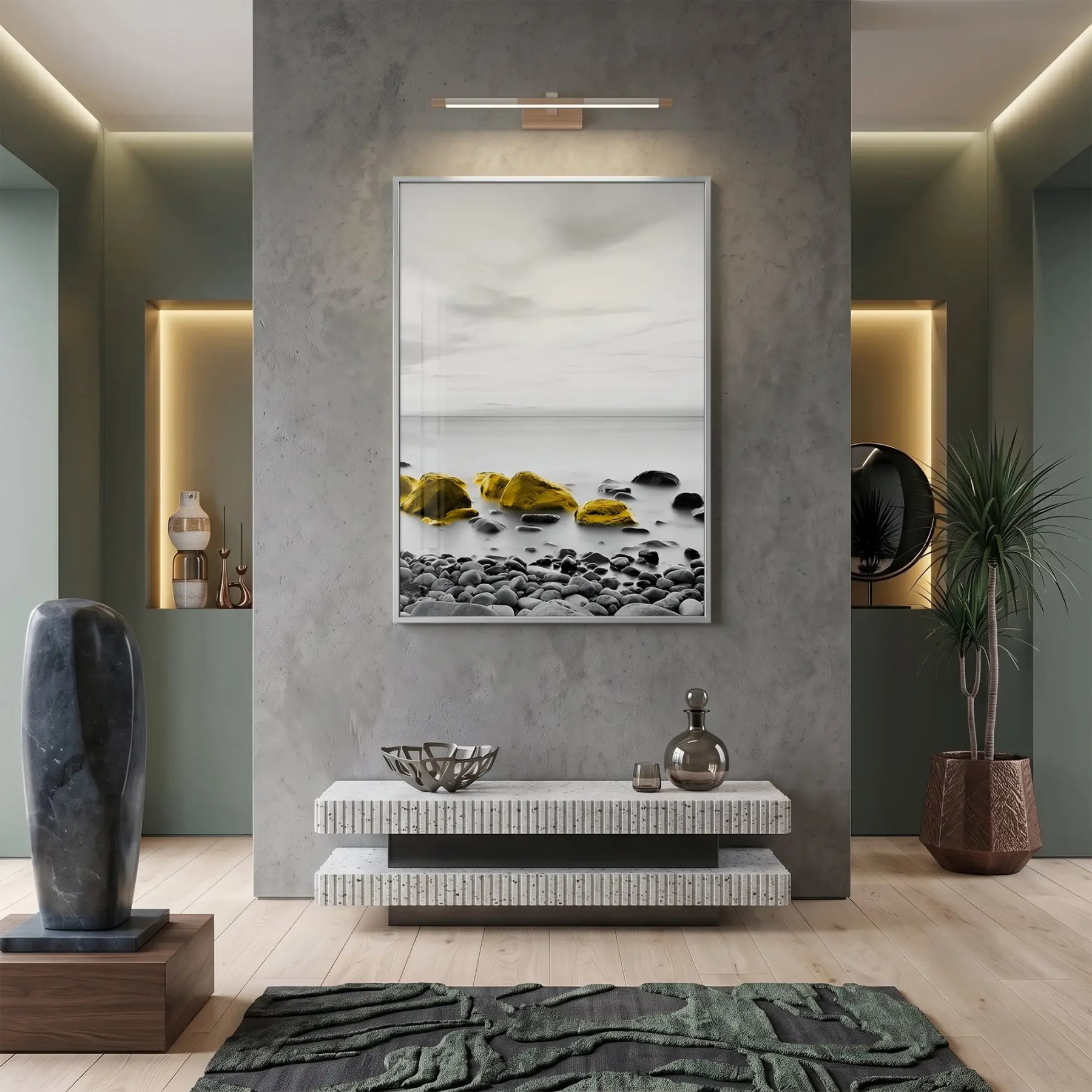 Kıyı Taşları Sarı Vurgulu Gri Tekli Gümüş Metal Çerçeveli Cam Tablo Salon Oturma