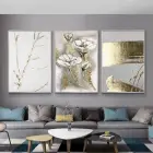 Modern İzler: Altın ve Beyazın Soyut Harmonisi Üçlü Metal Çerçeveli Tablo Seti