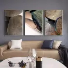 Dokusal Zenginlik: Ahşap, Taş ve Metalin Soyut Dansı Üçlü Metal Çerçeveli Tablo Seti