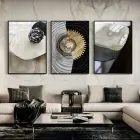 Modern Dokunuşlar: Mermer ve Metalin Soyut Dansı Üçlü Metal Çerçeveli Tablo Seti