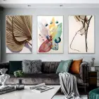 Modern Botanik: Stilize Yaprak Ve Çiçek İllüstrasyonları Üçlü Metal Çerçeveli Tablo Seti