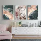 Mermerin Şiiri Ve Çiçeklerin Dansı: Üçlü Metal Çerçeveli Tablo Takımı