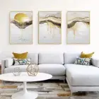 Çağdaş Sanatın İncelikleri: Üçlü Metal Çerçeveli Tablo Seti