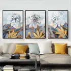 Elegans Çiçek Triptikleri: Altın Vurgulu Modern Sanatsal Siyah Metal Çerçeveli Tablo Seti