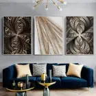 Modern Yansımalar: Altın Vurgulu Desenler Metal Çerçeveli Tablo Takımı