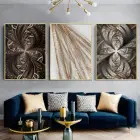 Modern Yansımalar: Altın Vurgulu Desenler Metal Çerçeveli Tablo Takımı