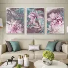 Harmoni Bahçesi: Çiçek Motifli Beyaz Metal Çerçeveli Tablo Seti