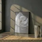 Büyük Çiçek Nötr Gri Tonları Tekli Siyah Metal Çerçeveli Cam Tablo Yatak Odası