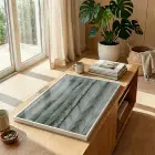 Organik Doku Pastel Yeşil Gri Tekli Beyaz Metal Çerçeveli Cam Tablo Salon Oturma