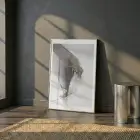 Soyut Hareket Nötr Gri Tonlar Tekli Gümüş Metal Çerçeveli Cam Tablo Yatak Odası