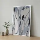 Soyut Yapraklar Hafif Gri Mavi Tekli Beyaz Metal Çerçeveli Cam Tablo Poster Dekoratif